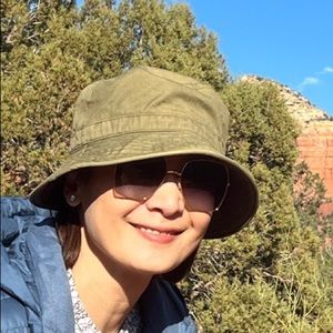 Meet your Posher, Grace